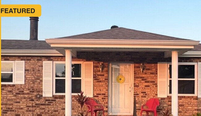 Foto del edificio - 451 Marion Ave