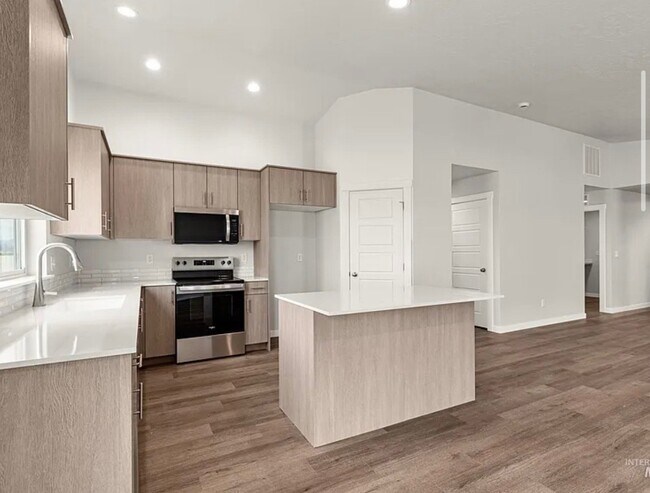 Foto del edificio - 5270 E Phelps Lk Dr