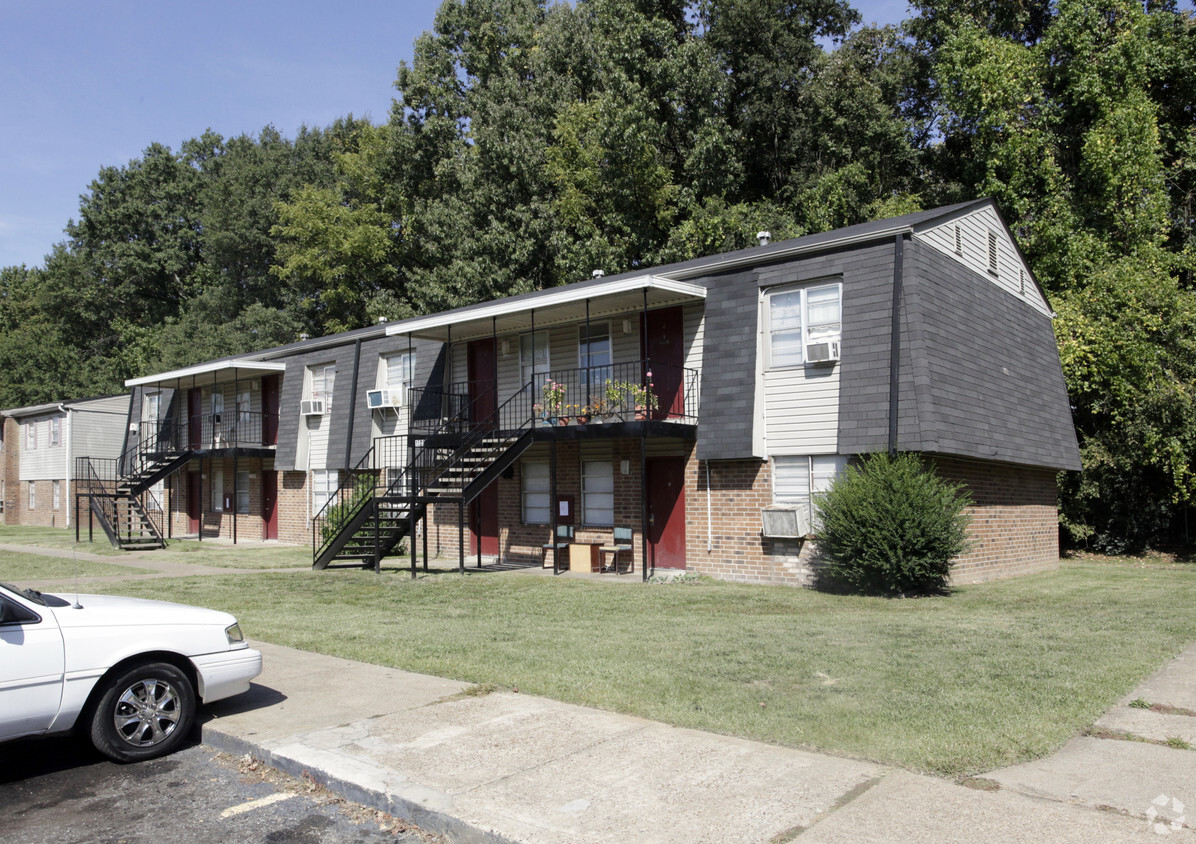 Foto del edificio - Todd Creek Apartments