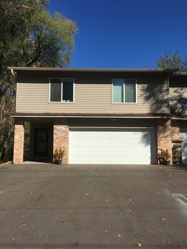 16922 Excelsior Blvd, MN 55345 Townhouse for Rent in