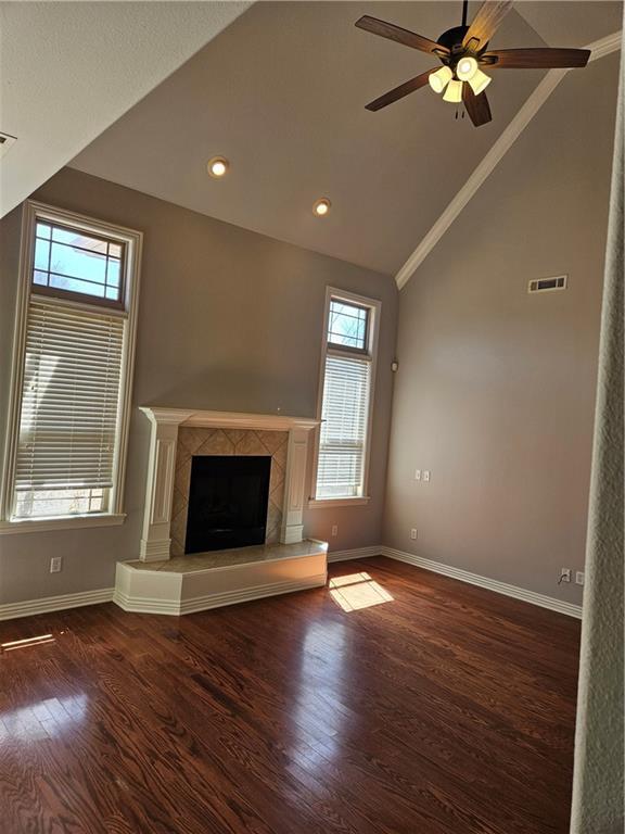 Building Photo - 3857 Edgewater Dr