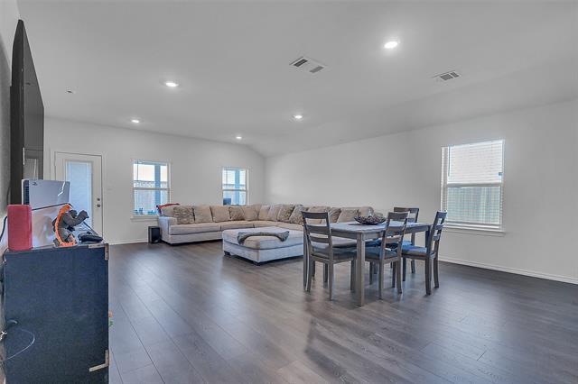 Foto del edificio - 1208 Community Way