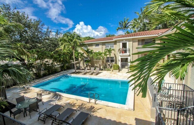 Foto del edificio - 125 Edgewater Dr