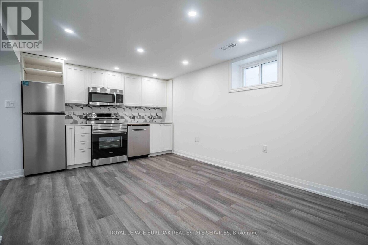 Photo principale - 356 E 17th St