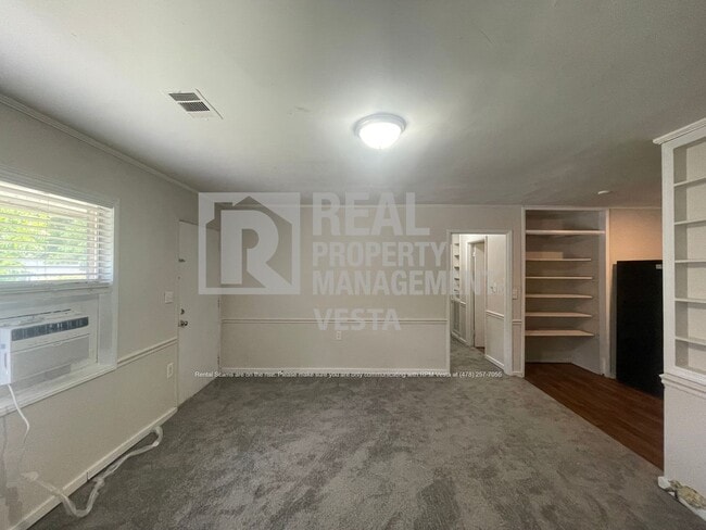 Building Photo - 3795 Spencer Cir