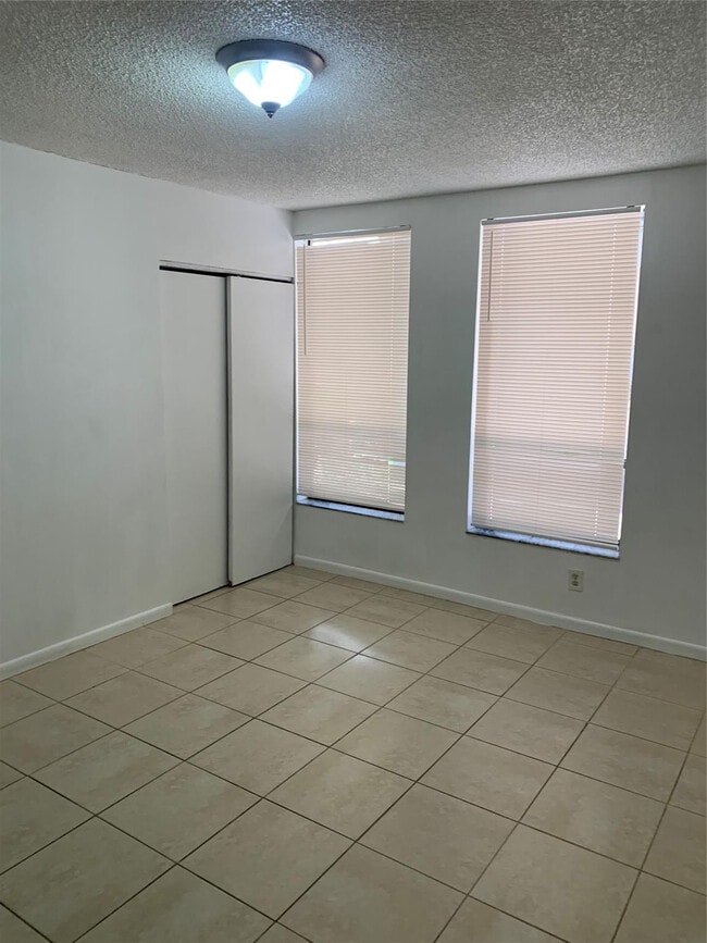 Building Photo - 9630 NW 35th St