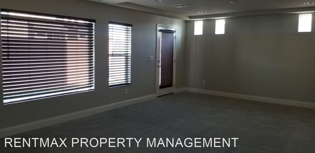 Foto del edificio - 4 br, 3.5 bath House - 7068 PARROT BAY