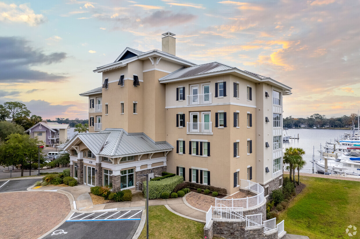 Primary Photo - THE RIVER HOMES AT ORTEGA