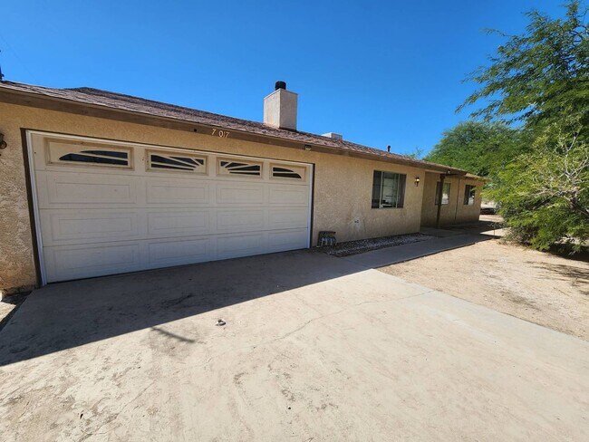 Building Photo - MOVE IN SPECIAL!!!! $200 OFF 1ST MONTH REN...