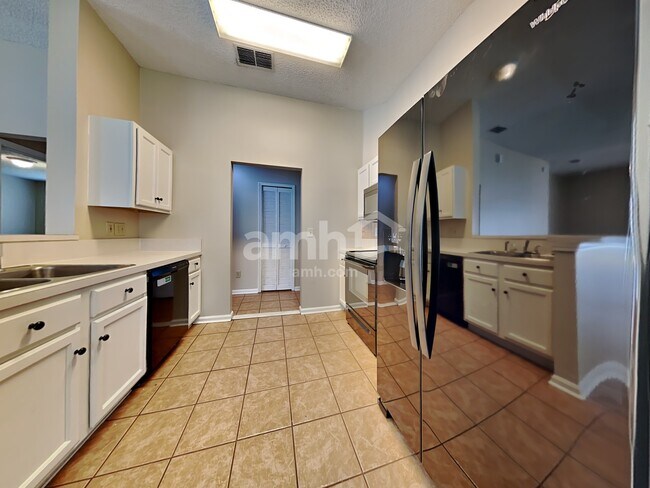 Building Photo - 1851 Pineta Cove Drive