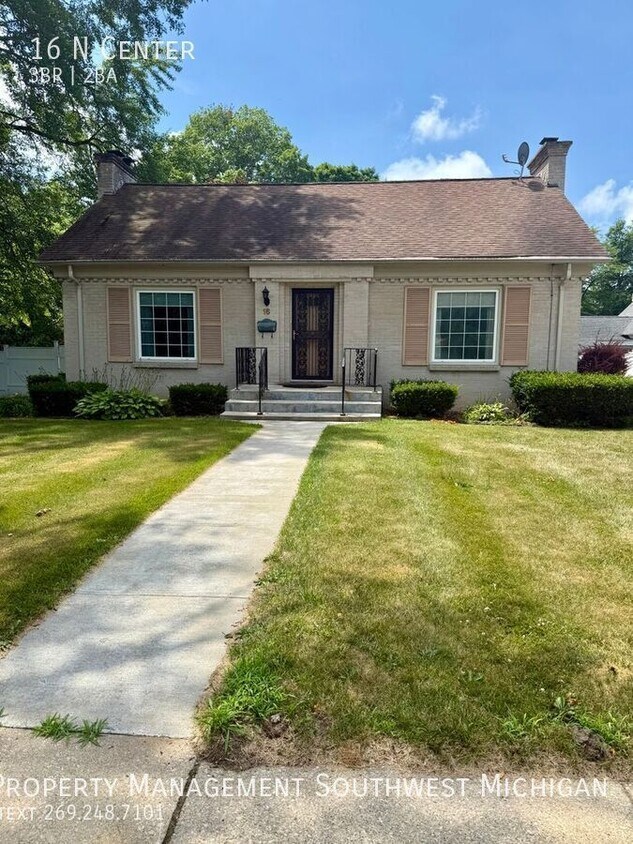 Primary Photo - 16 N Center-