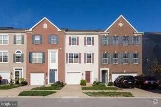 Building Photo - 7831 River Rock Way