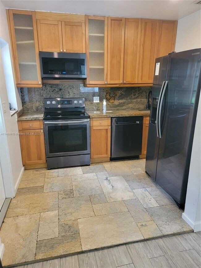 Foto del edificio - 6631 SW 63rd Ct