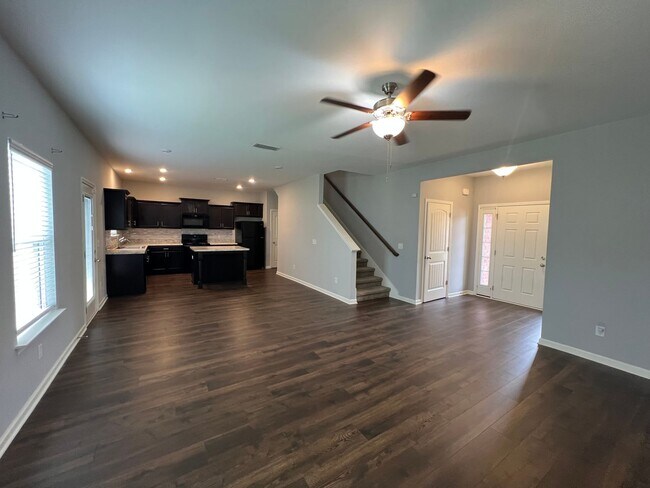 Foto del edificio - Half Off First Month's Rent! Gorgeous 3 BR 2.5 Bath Home in Cantrell Farms - Smyrna!