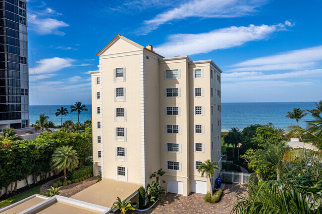 Building Photo - Sea House