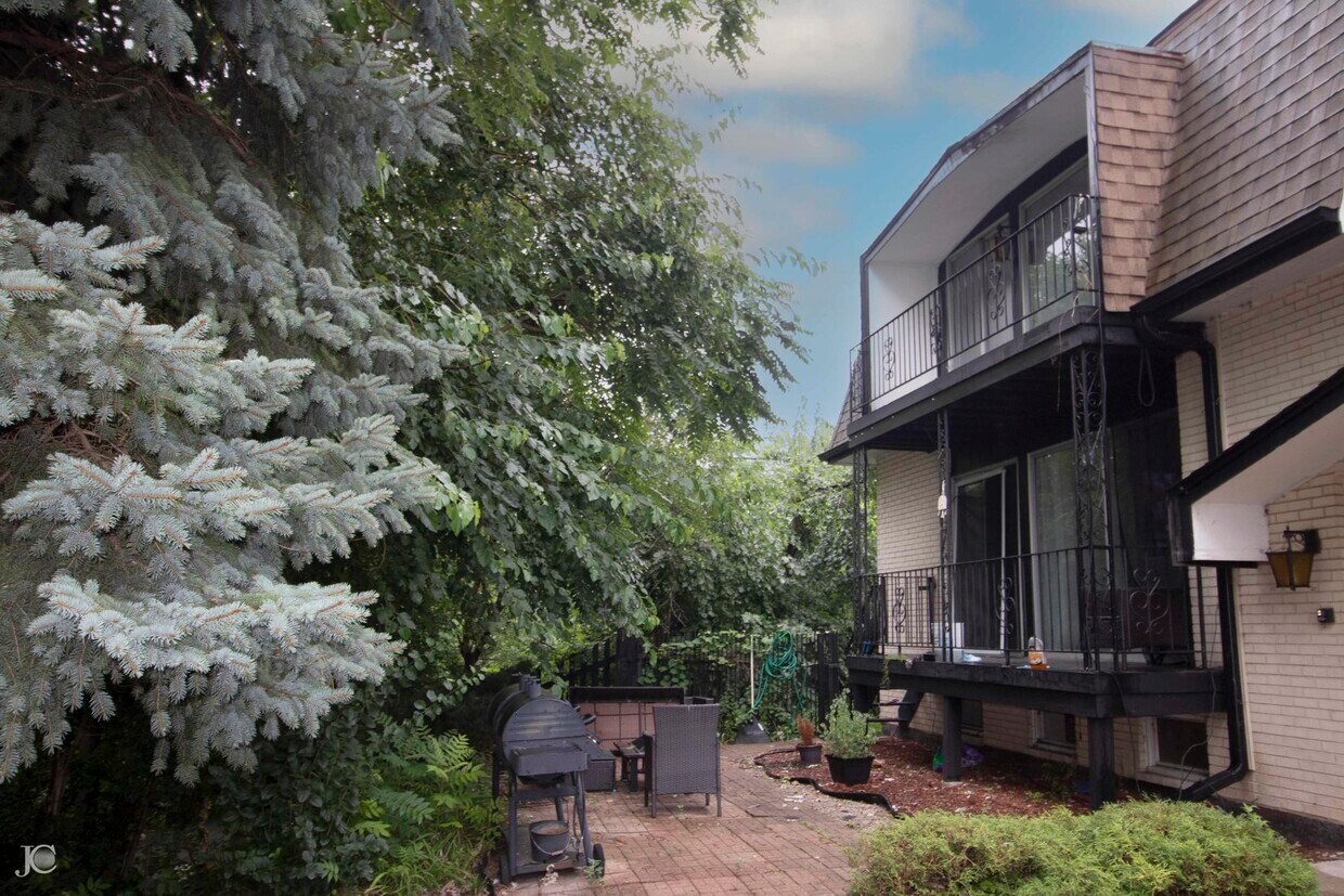 5633 Edge Lake Dr Unit 2E, Oak Lawn, IL 60453 Condo for Rent in Oak