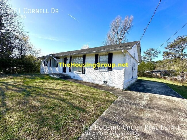 Building Photo - 1 Free Month Rent + 13 Month Lease
