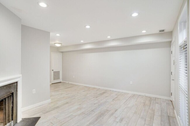 Foto del edificio - 82 15th St NE