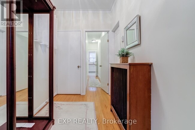 Building Photo - 271 Lauder Ave