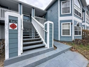 Building Photo - 8716 Rain Forest Pl