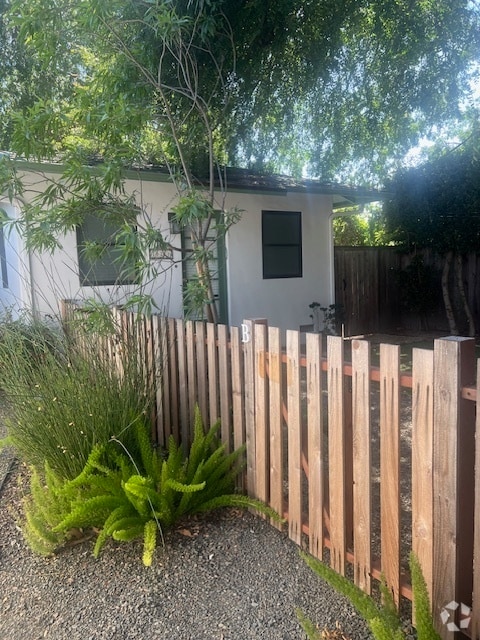 Building Photo - 1821 Chino St