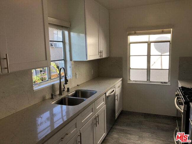 Foto del edificio - 1321 Laurel Ave