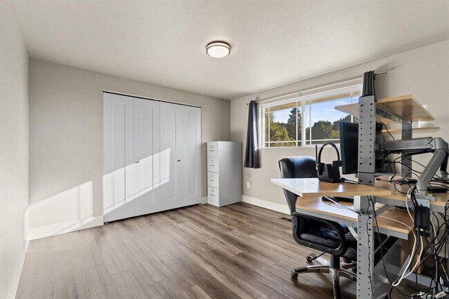 Foto del edificio - 4327 E 54th Ave
