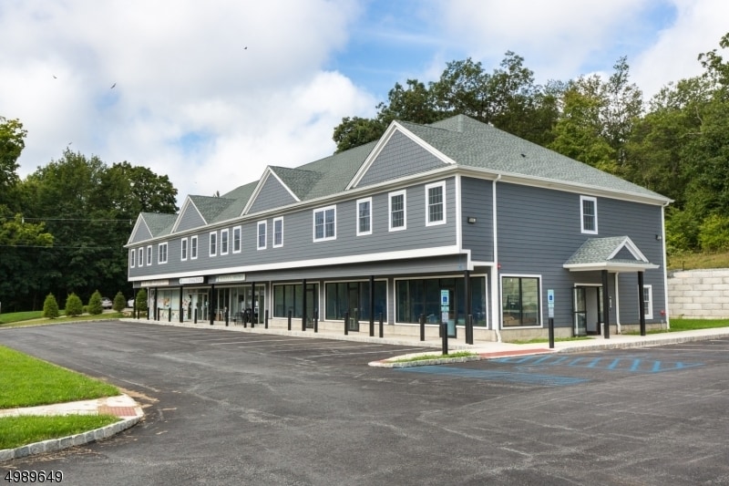 Primary Photo - 5669 Berkshire Valley Rd