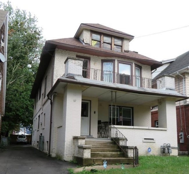 Building Photo - 167 Southside Parkway, Unit B (Upstairs)