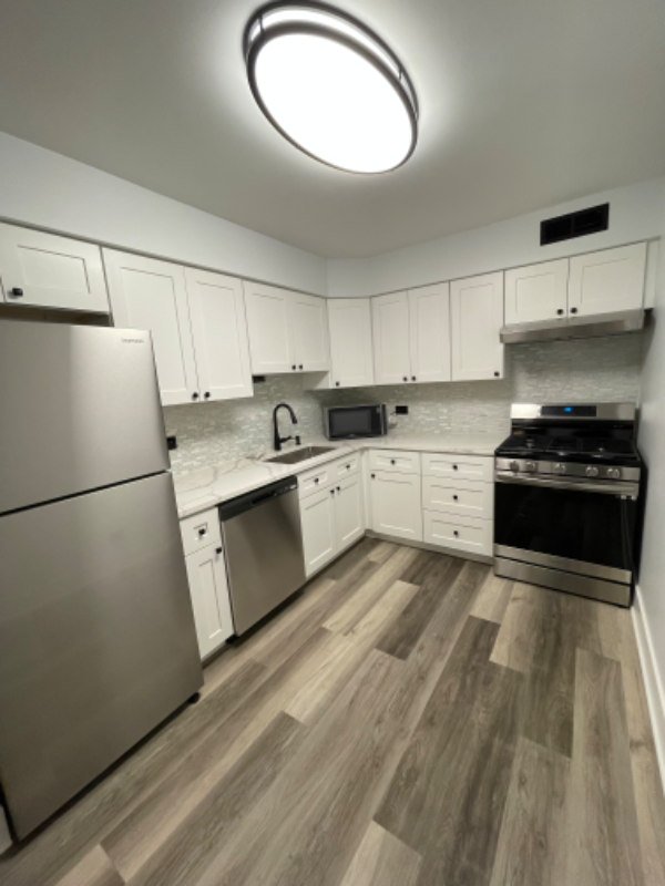 Foto del edificio - 6325 N Sheridan Rd