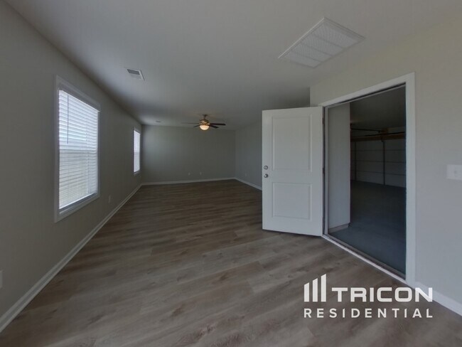 Building Photo - 458 Summer Creek Drive West Columbia SC