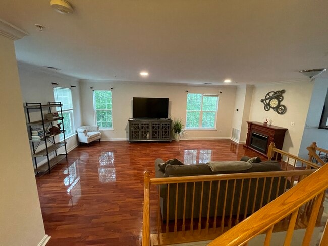 Foto del edificio - 2147 Hideaway Ct