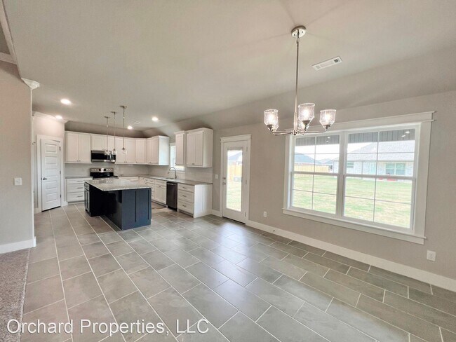 Foto del edificio - 3 br, 2 bath House - 941 Madden St.