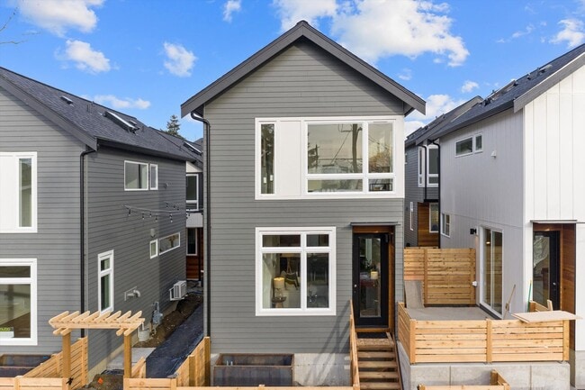 Building Photo - 4620A S Orchard St