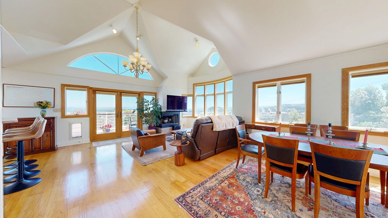 Primary Photo - Gorgeous Three Bed & Three Bed Bernal Heig...