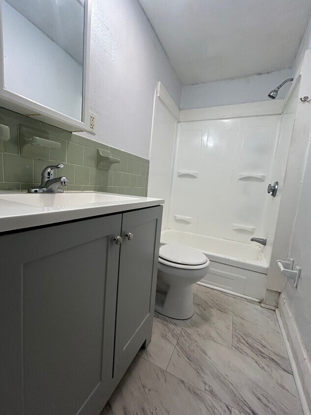 Foto del edificio - 440 Sawmill Rd