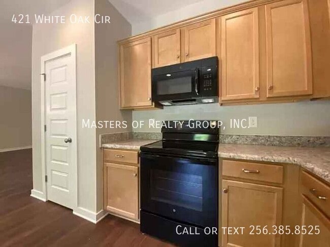 Foto del edificio - 421 White Oak Cir