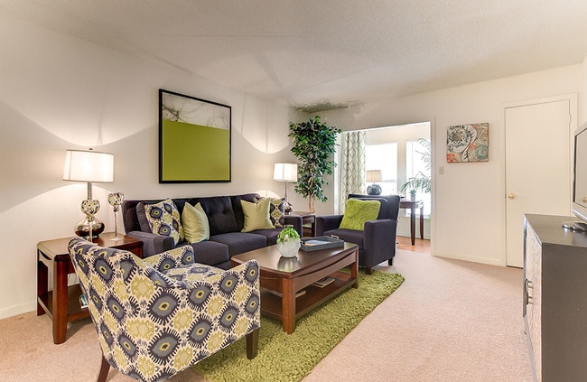 Living Room - Fox Run