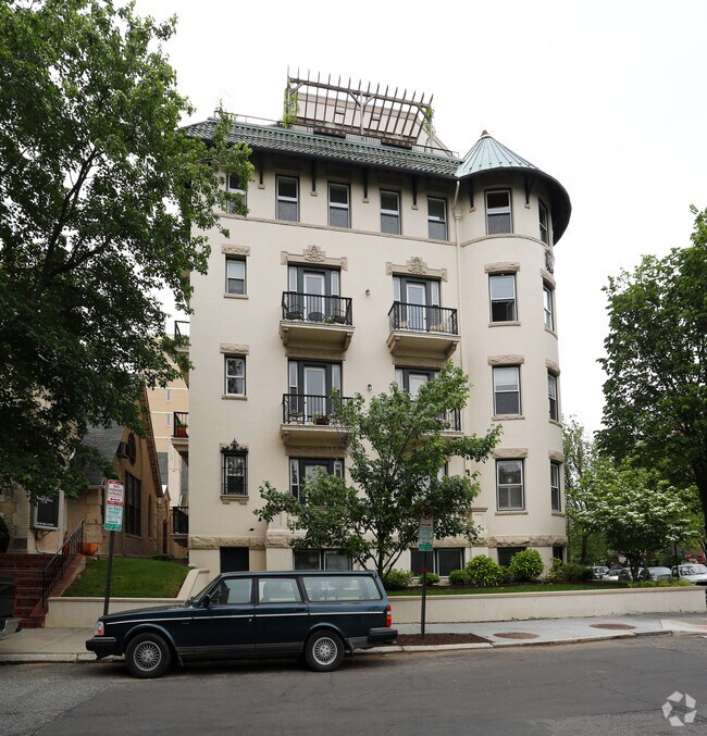 The Kalorama Apartments Washington, DC
