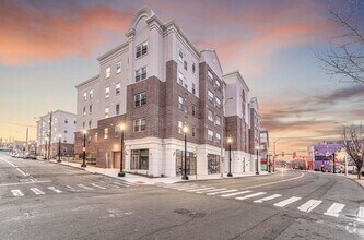 Building Photo - 1269 Main St