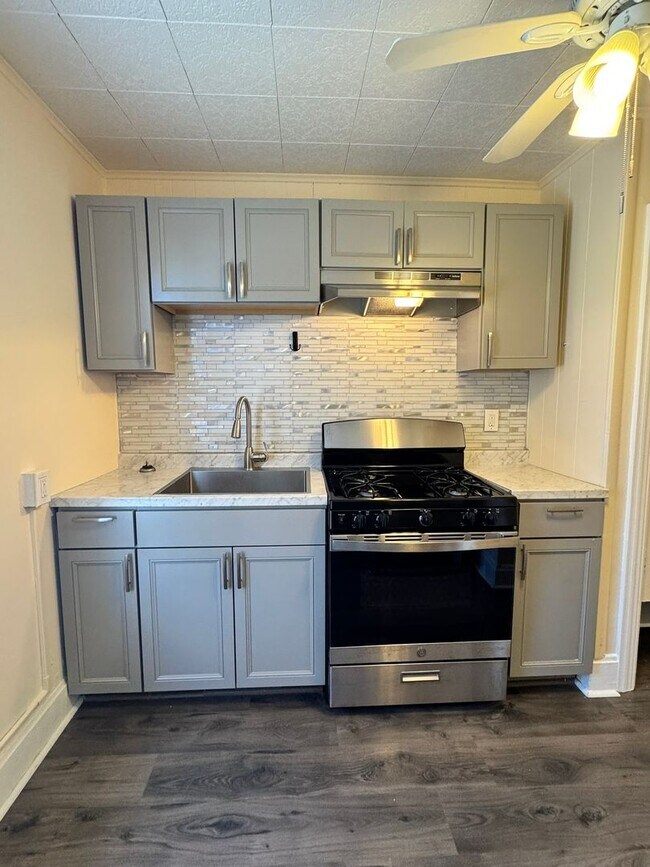 Foto del edificio - 301 N Catherine St