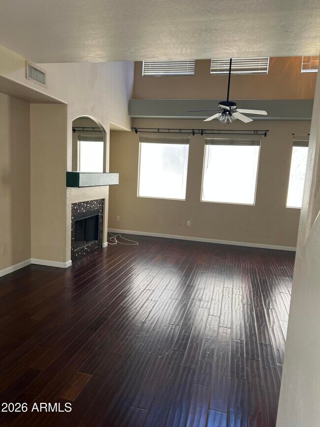 Foto del edificio - 15420 S 14th Pl