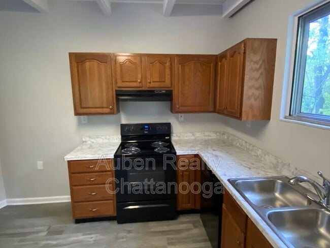 Foto del edificio - 4205 McCahill Rd