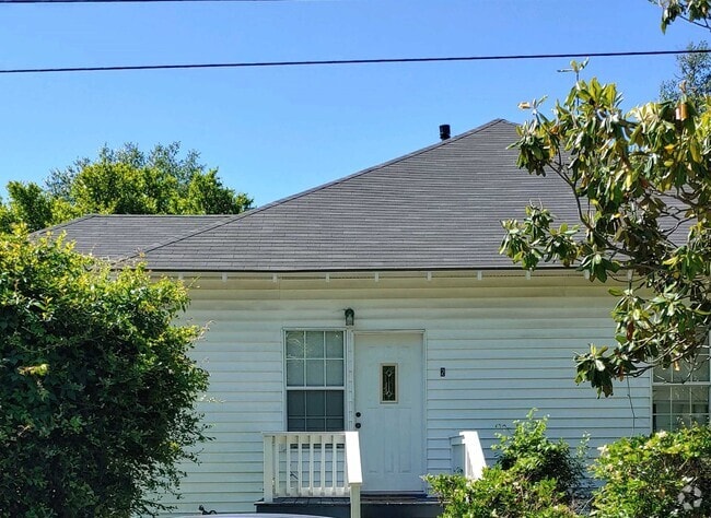 Building Photo - 2106 Avenue M