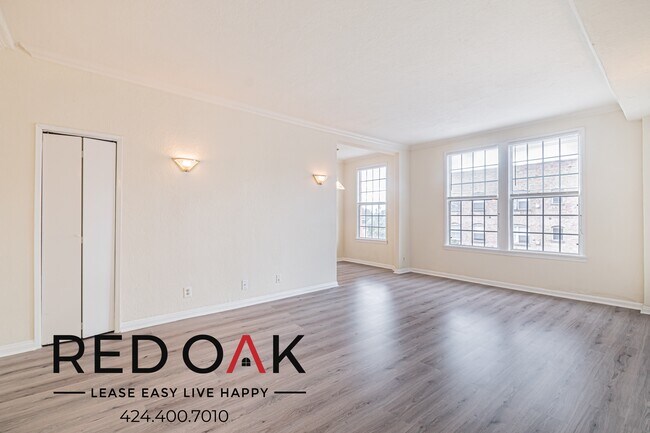 Foto del edificio - 5640 1/4 Franklin Ave-403