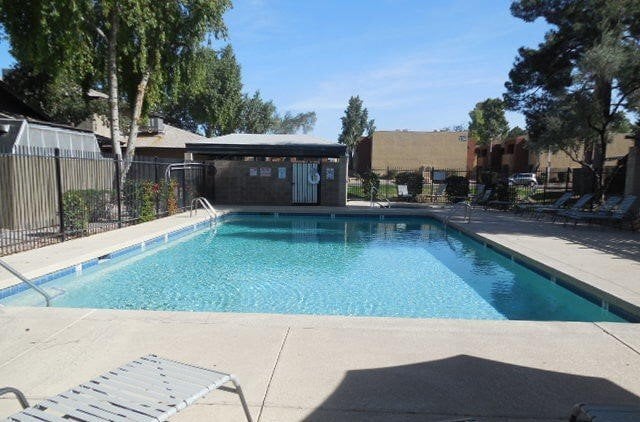 Building Photo - 286 W Palomino Dr