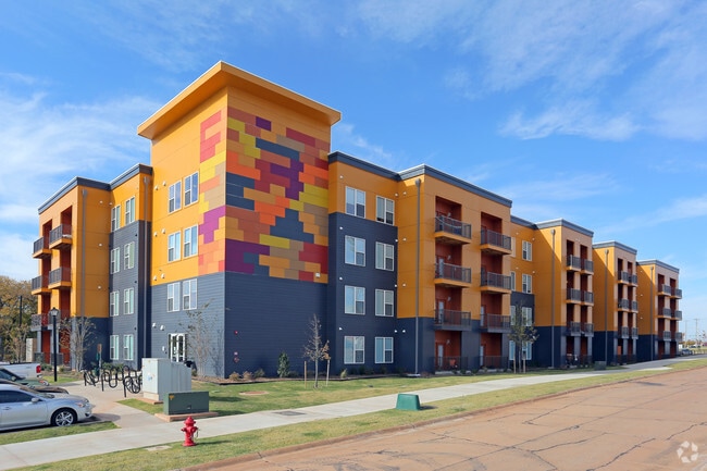 Building Photo - Brooks at Stillwater