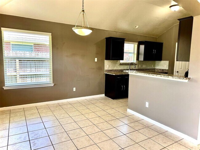 Foto del edificio - 22207 Falconwood Ln