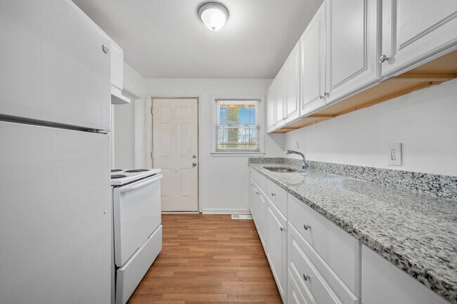 Foto del edificio - 660 Quaker St SW