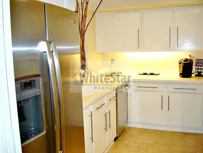 Foto del edificio - 313 Forest Hills Dr